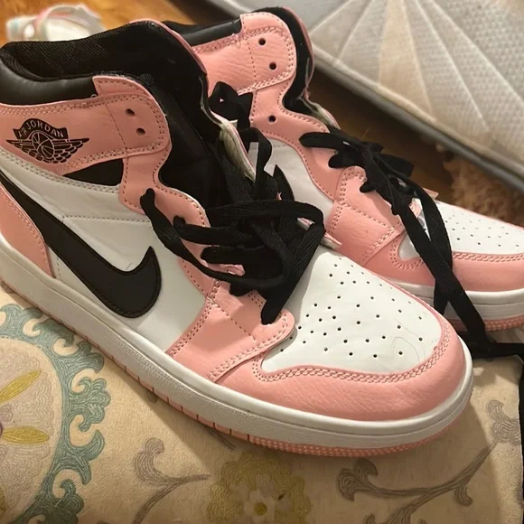 Nike | Shoes | Im Selling These Shoes I Bought Never Wore Em  display picture 1